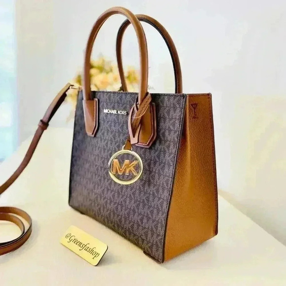 Michael Kors purse Mercer messenger crossbody in brown signature - Picture 3 of 10